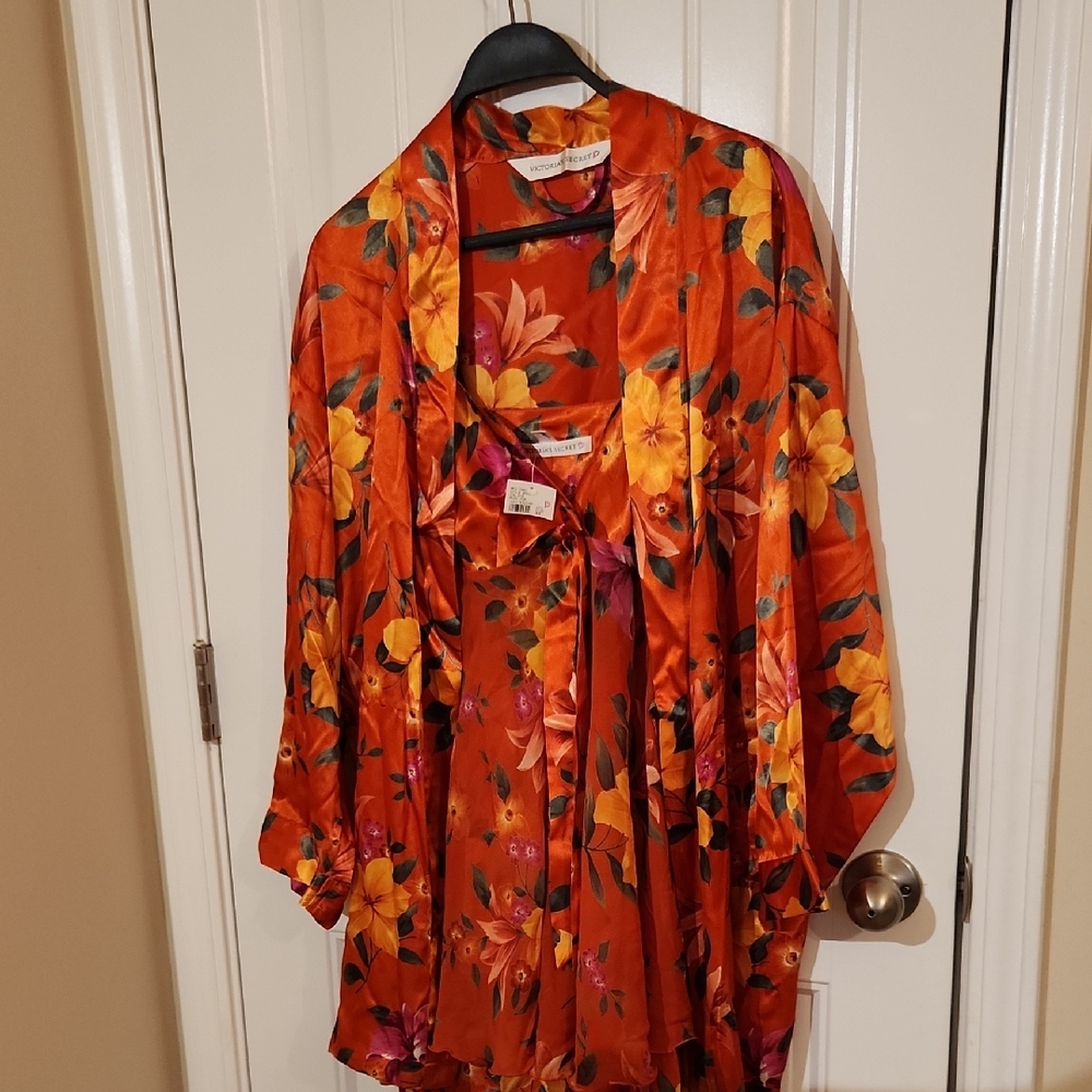 Victoria's Secret Floral Robe & Chemise Set